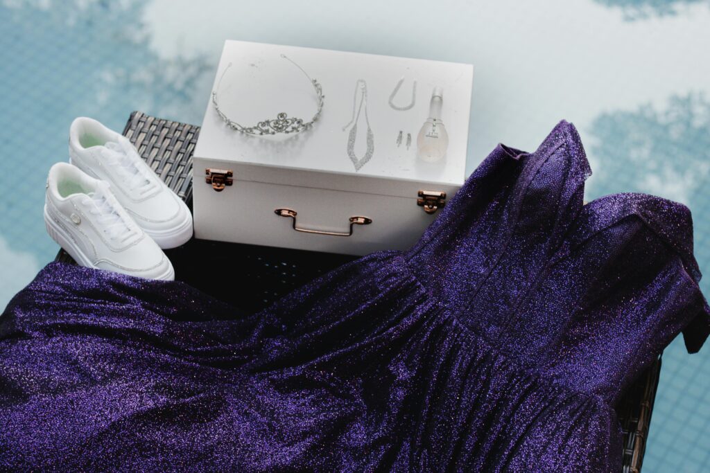 Outfit & Accessories